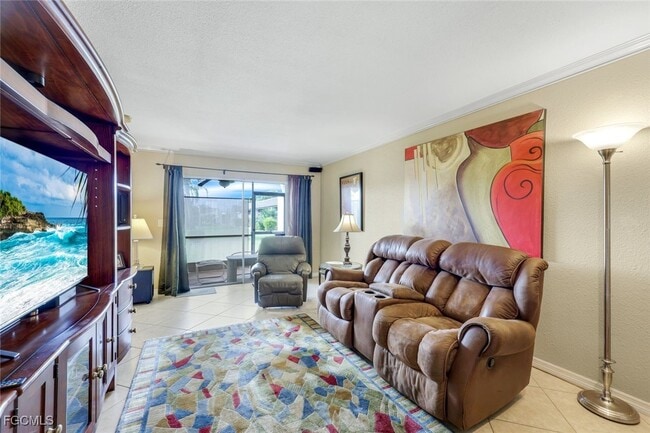 Building Photo - 6300 South Pointe Blvd