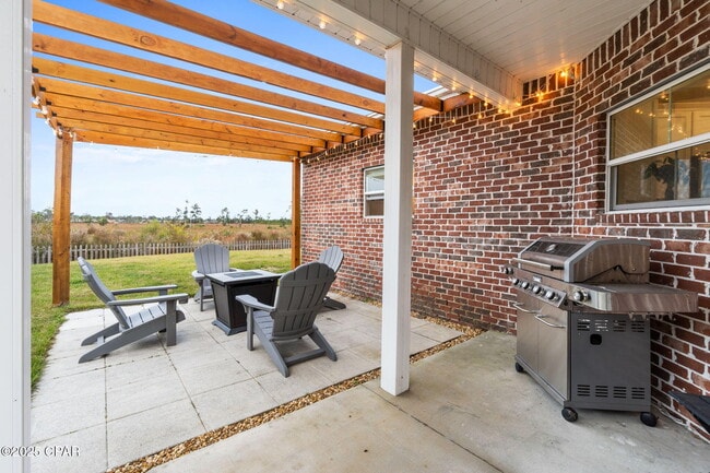 Building Photo - 4419 Conifer Ln