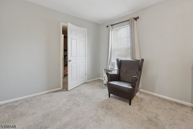 Building Photo - 360 Cotswold Pl