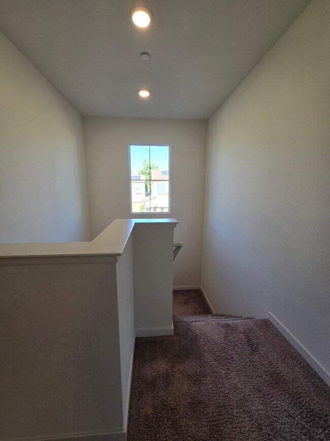 Building Photo - 3956 Aristotle Cir