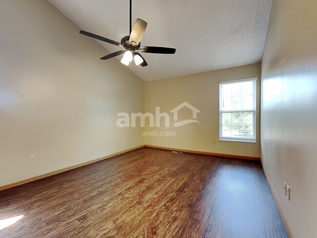 Building Photo - 2358 Rosina Dr