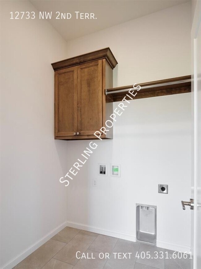 Building Photo - 12733 NW 2nd Ter