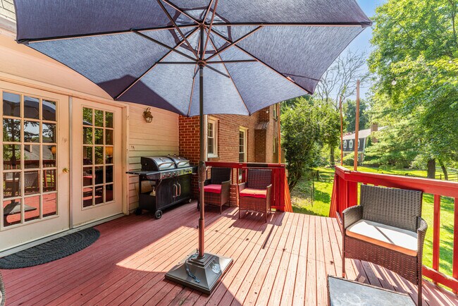 Grill out! - 10108 Donegal Ct