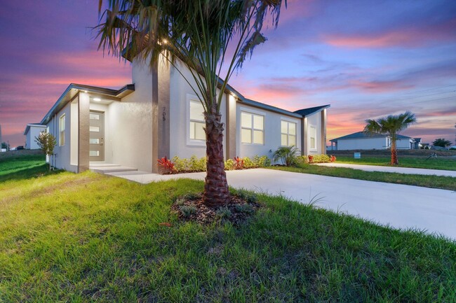 Building Photo - Deposit-Free! Modern, energy efficient hom...