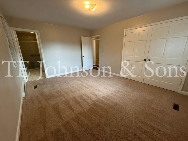 Building Photo - 2722 Winslow Ln