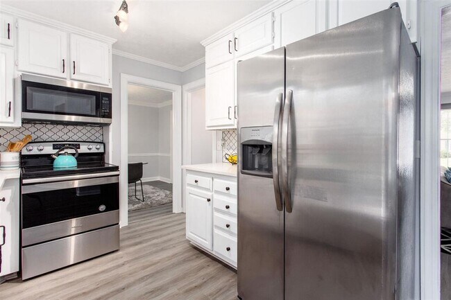 Building Photo - 5735 Manassas Run