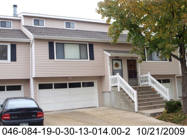 Primary Photo - 1414 E Mart-Way Cir