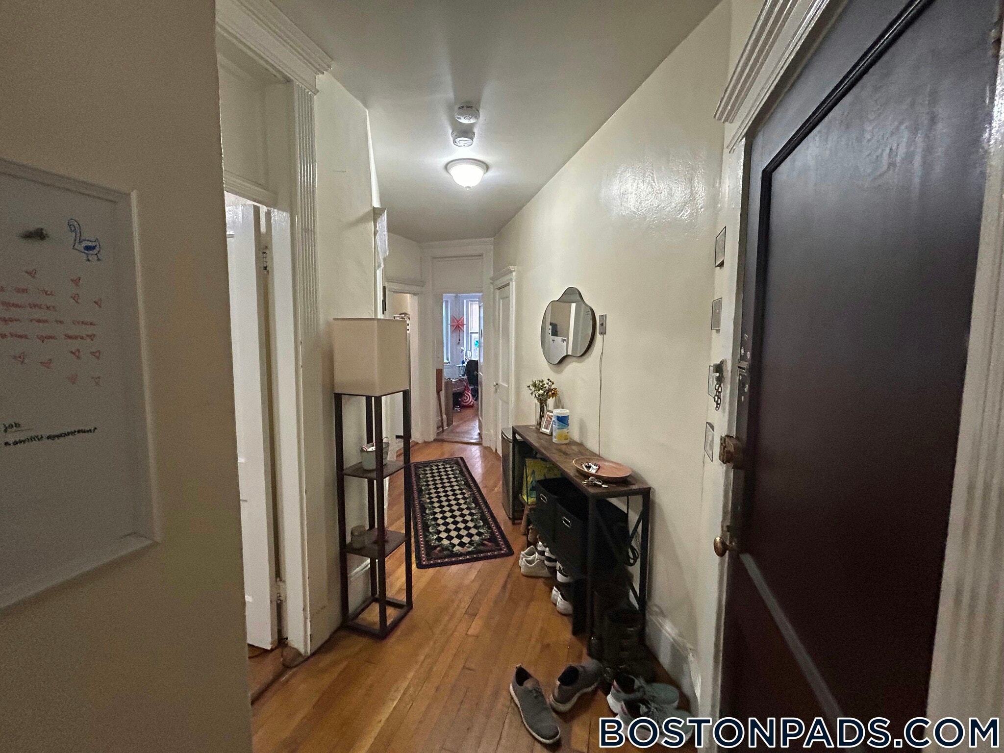 Building Photo - 463 Park Dr