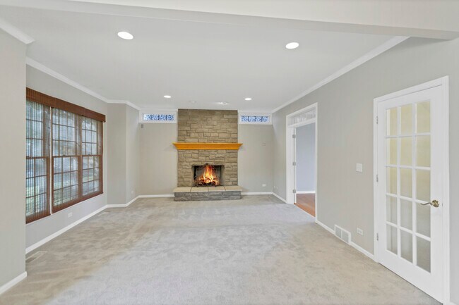 Building Photo - 40W148 Carl Sandburg Rd