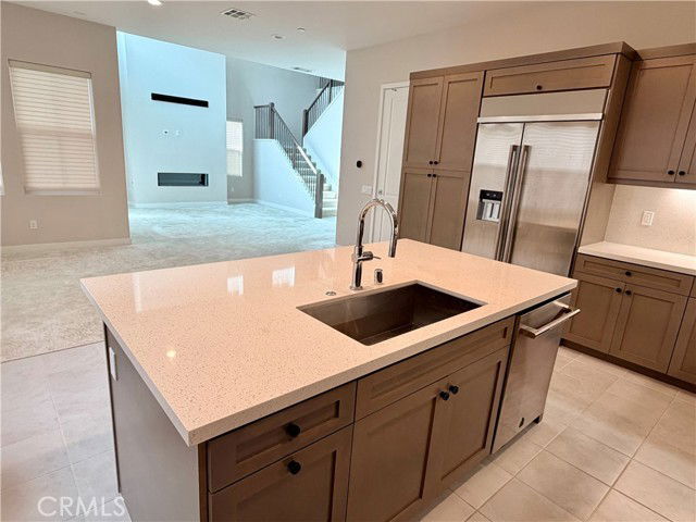 Building Photo - 280 Brackens