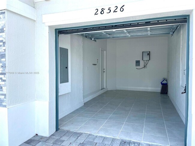 Building Photo - 28526 SW 134th Ave
