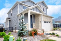 Building Photo - 5002 Evergreen Ln