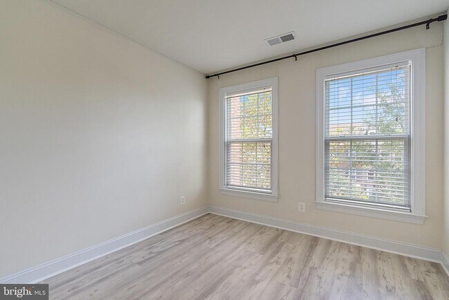 Building Photo - 25503 Amber Gate Terrace