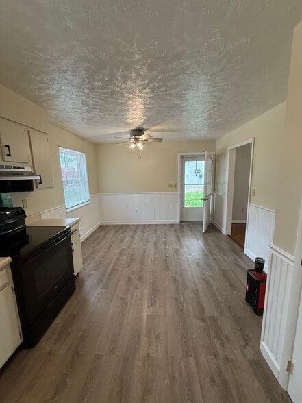 Building Photo - 320 Port William Ln