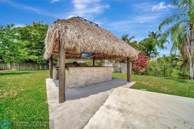 Building Photo - 6401 Crossbow Ct