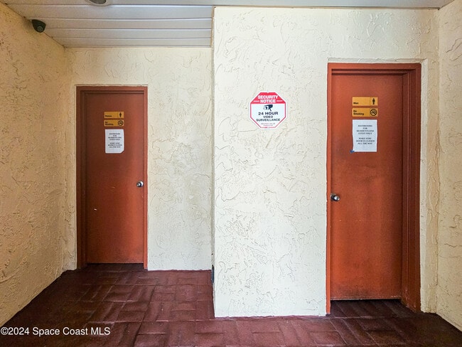 Building Photo - 193 San Juan Cir