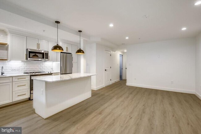 Building Photo - 4416 15th St NW