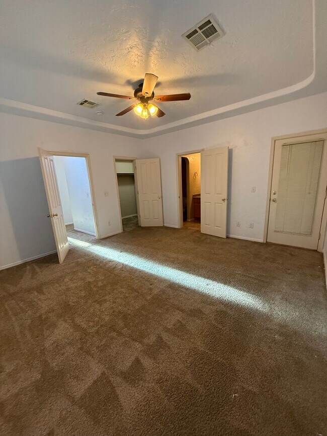 Building Photo - 4238 Trillium Dr