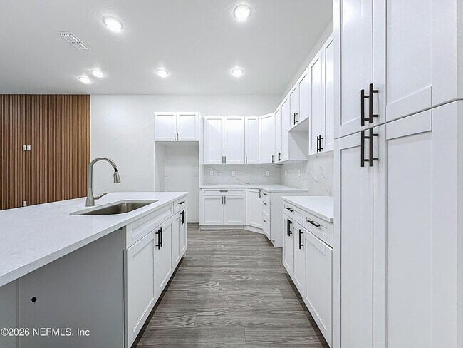 Building Photo - 8912 Hogan Rd