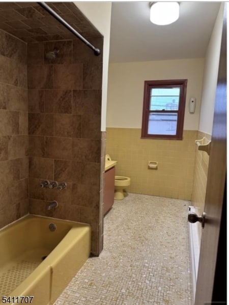 Building Photo - 4 Chestnut St