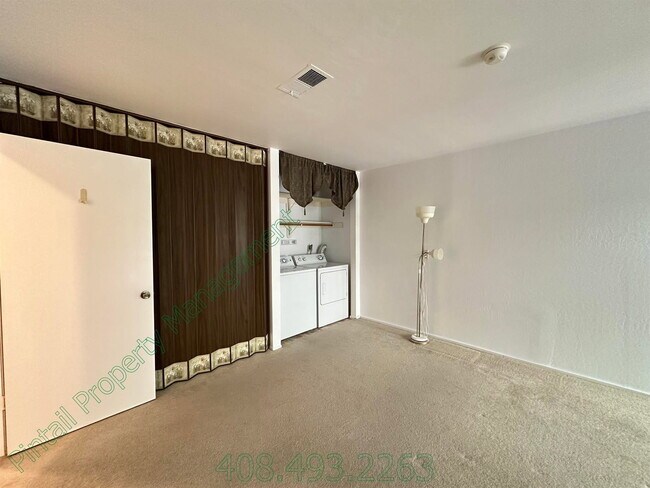 Building Photo - 802 Kingfisher Terrace