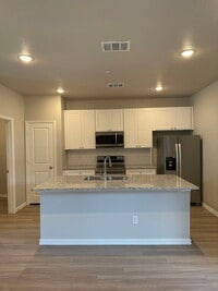 Building Photo - Willow Crossing East, Willow Park, TX 76008 - 3 BR 3 BA townhouse