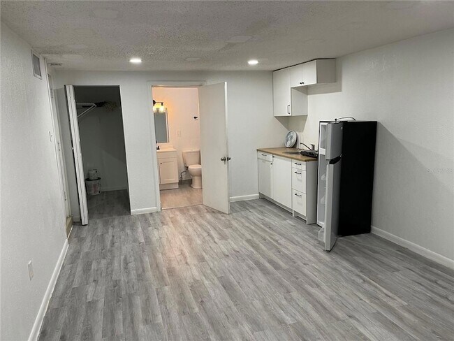 Building Photo - 1735 Moose Dr