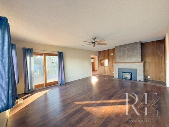 Building Photo - Waterfront Bliss: Stunning Puget Sound Views & Your Own Private Beach!