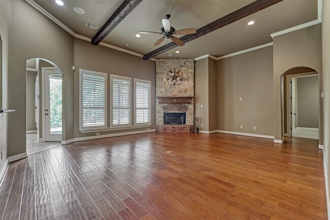 Building Photo - 388 Berkley Dr