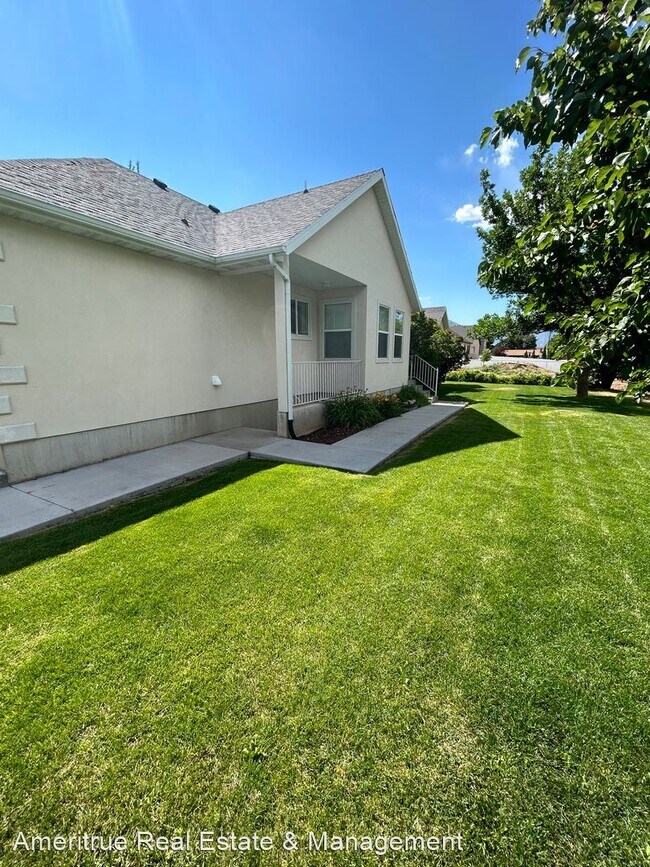 Building Photo - 3 br, 2 bath House - 1333 N 200 W