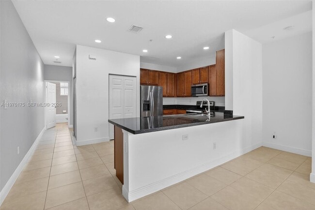 Building Photo - 1036 SW 147th Ave