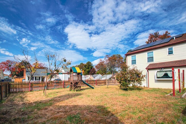 Building Photo - Salem Lakes, Virginia Beach