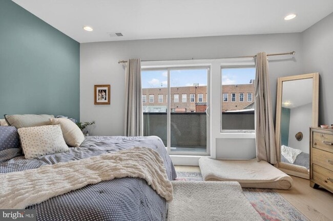 Building Photo - 151 N 2nd St