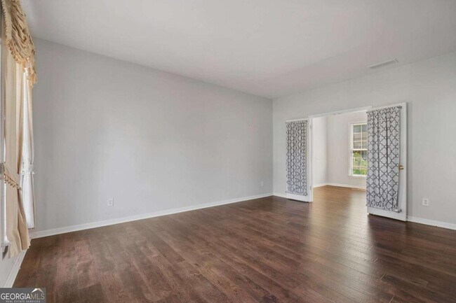Building Photo - 7810 Brookwood Way