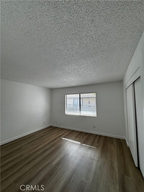 Building Photo - 1999 Maple Ave