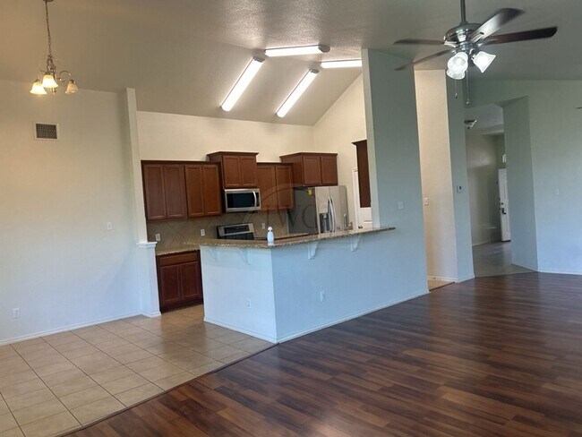 Building Photo - 6109 Malachi Ln