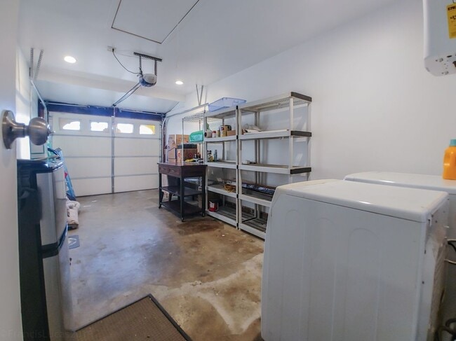 Building Photo - 13312 Markdale Ave
