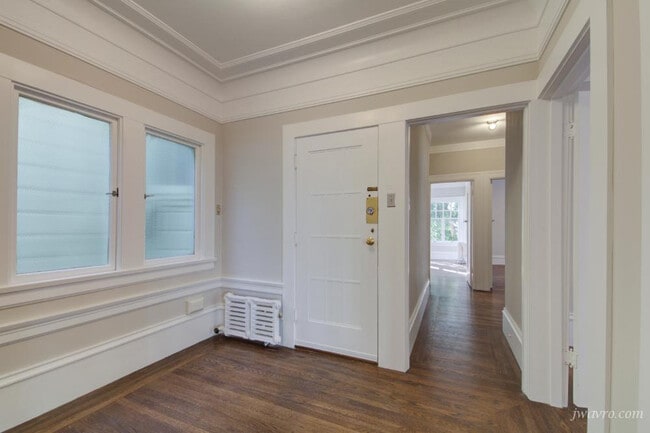 Building Photo - 2989 Jackson St