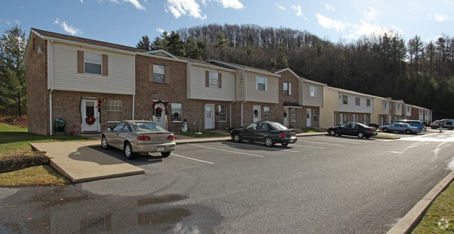 Primary Photo - Knolls Apartments