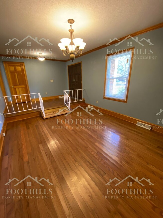 Building Photo - Quaint 3-Bedroom Brick Ranch with Custom T...