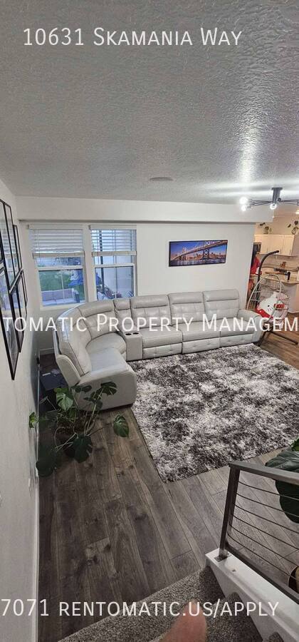 Building Photo - 10631 Skamania Wy