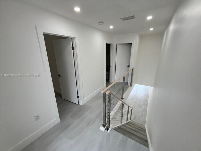 Building Photo - 13350 SW 91st Terrace
