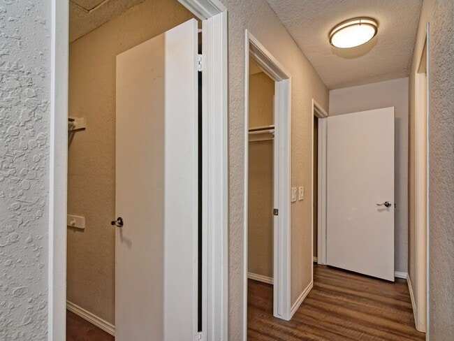 Building Photo - Remodeled Home On Quiet Cul-de-sac