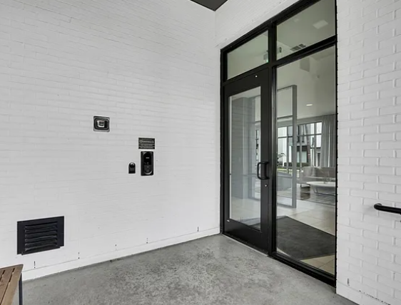 Building Photo - 1125 10th Ave N