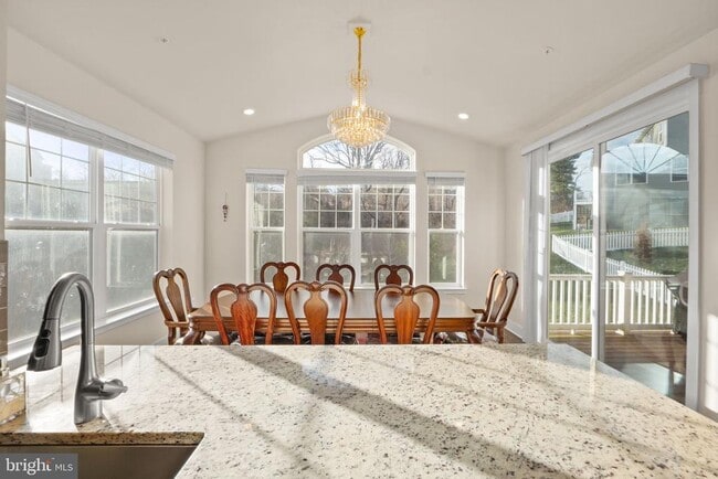 Building Photo - 1281 Backbone Wy