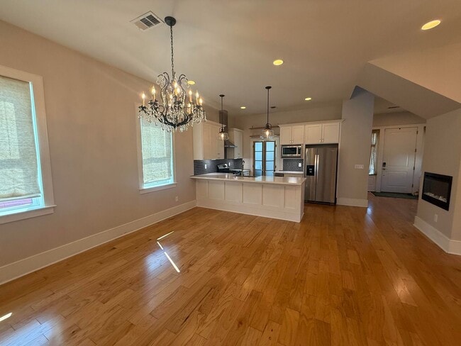 Building Photo - Beautiful Single Family Home