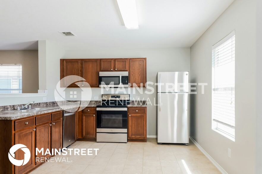 Building Photo - 837 Santa Rosa Dr