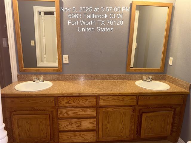 Building Photo - 6963 Fallbrook Ct W