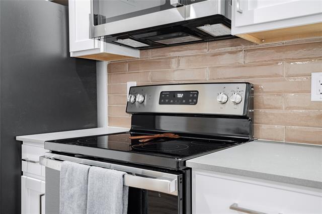 Building Photo - 125 E 8th St