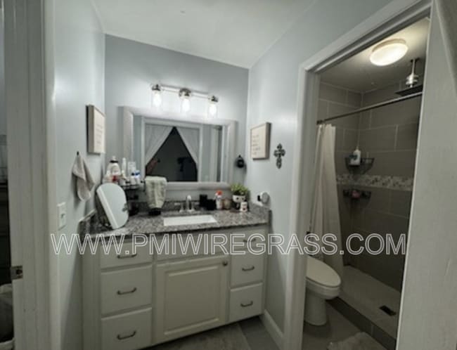 Building Photo - 607 Melbourne Dr